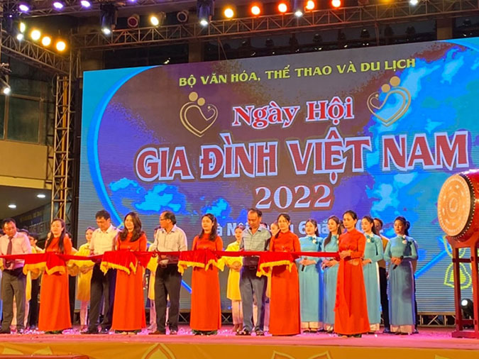 Tìm hiểu lịch sử và ý nghĩa ngày Gia đình Việt Nam lần thứ 3